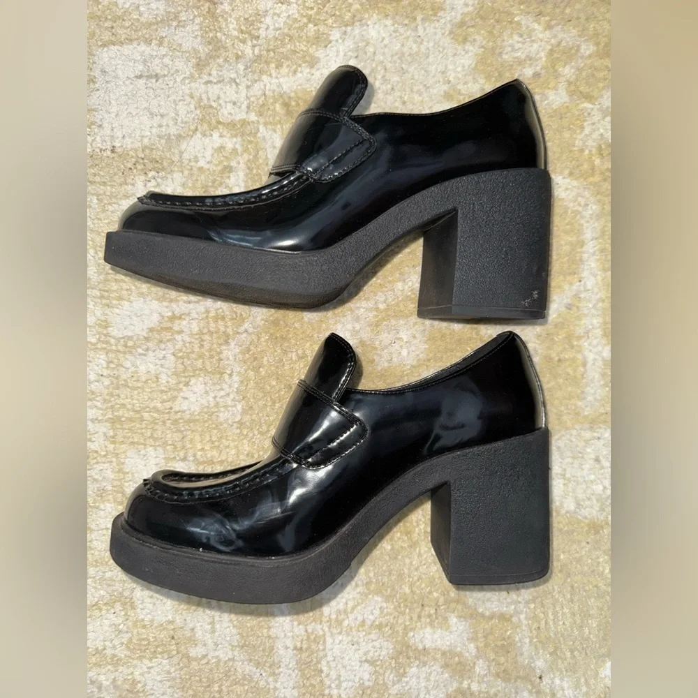 Jeffrey Campbell Women's Black Patent Leather Plain-Jane Block Heel Loafers 6.5